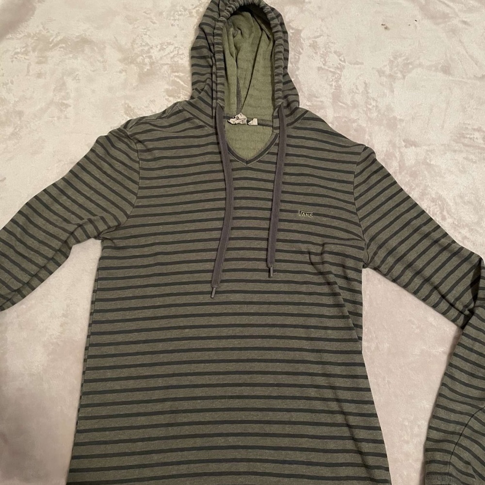 Hooded vans shirt